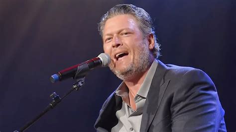 Blake Shelton’s “God’s Country” Brings Him Back to His Roots - YouTube