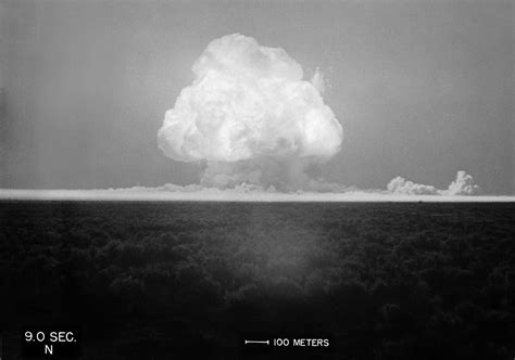 The Trinity Test, the day the Nuclear Age began, 1945 - Rare Historical ...