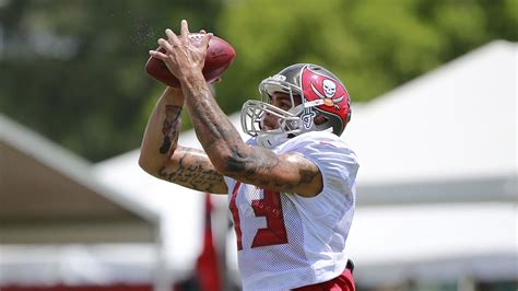 Mike Evans injury: Buccaneers receiver expected to play against Saints ...