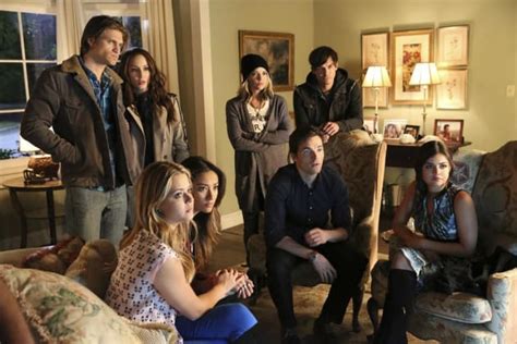 Pretty Little Liars Review: A(li)'s Back - TV Fanatic