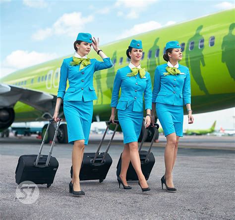 Flight attendant uniforms of Russia's top airlines (PHOTOS) - Russia Beyond