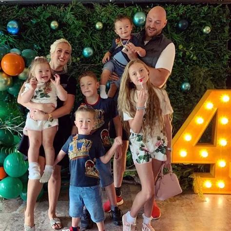 Tyson Fury's children won't go to school beyond age of 11 - Daily Star