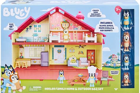 Bluey Heeler Family Home & Outdoor BBQ Set Playset [Includes Bluey, Bingo, Mum (Chilli) & Dad ...