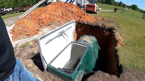 Tornado shelter business booming in Georgia | FOX 5 Atlanta