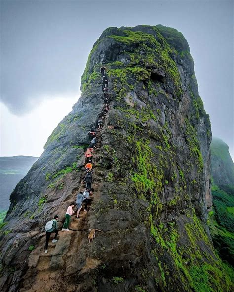 Harihar Fort Trek, Maharashtra - Travel Viewpoint