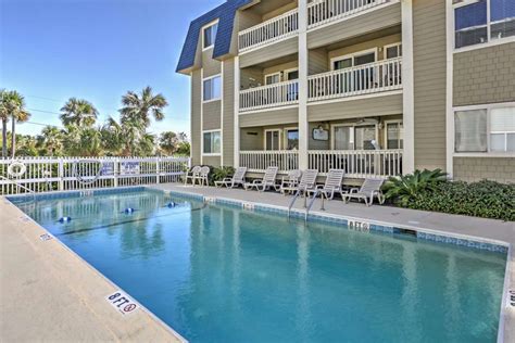 Isle of Palms Condo w/ Pool Access Walk to Beach! | Evolve