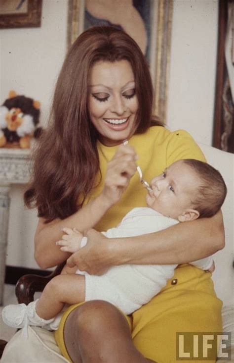 Lovely Photos of Sophia Loren at Home in Italy With Her Son Carlo Ponti ...