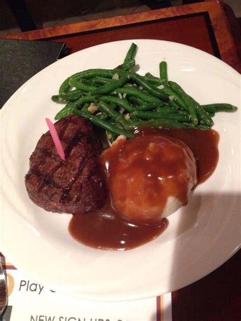 Ellis Island Casino & Brewery Steak Special - clevercloud