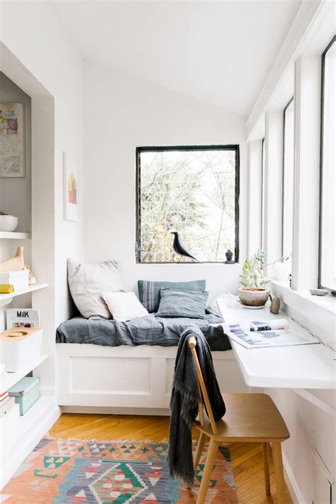 33 Modern Reading Nooks That Combine Comfort and Calm!