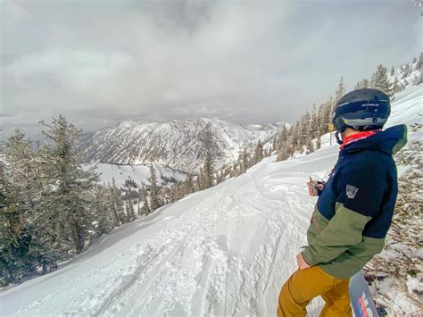 Salt Lake City Ski Resorts: Your COMPLETE Ski Bum Guide