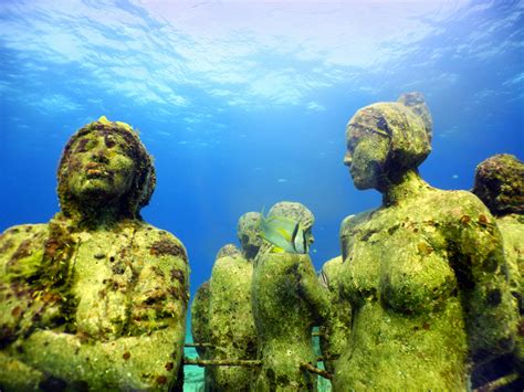 The Underwater Museum - Scuba Diving Cancun