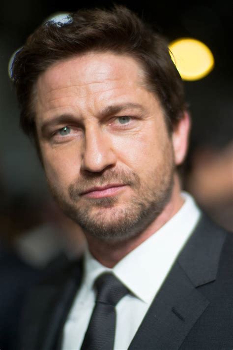 Gerard Butler - 300 workout, diet – and eating chips | CN Traveller