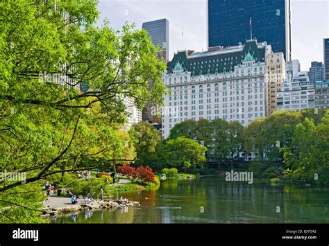 Plaza Hotel Central Park Stock Photo - Alamy