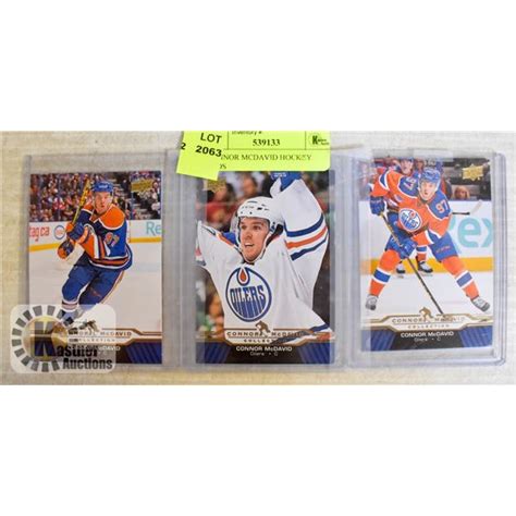 3 CONNOR MCDAVID HOCKEY CARDS