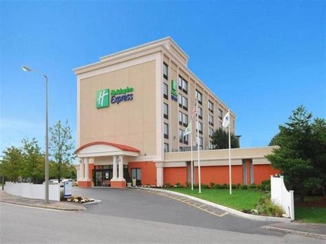 Holiday Inn Express Boston in Boston (MA) - Room Deals, Photos & Reviews