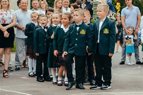 First grades in green uniform