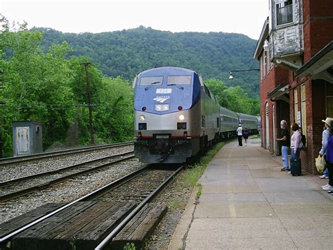 Cardinal Train: Rider Guide | Amtrak Guide