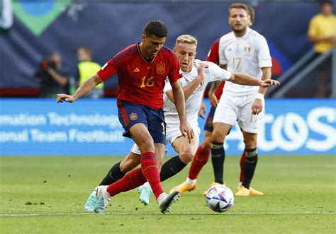 Spain and Man City's Rodri enjoying the best of times | Reuters