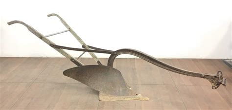 Lot - Antique John Deere Horse Drawn Plow Farm Implement