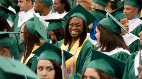 Moraine Valley Community College Graduation Ceremony - YouTube