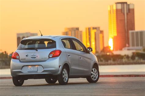 Mitsubishi Mirage 2015: Không chỉ rẻ mà còn tiết kiệm xăng