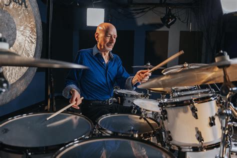 Steve Smith's Best Tips For Drum Soloing - Drumeo Beat