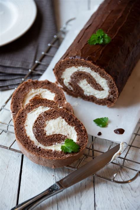 Delia Smith Swiss Roll | British Chefs Table