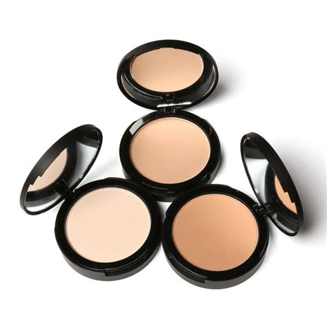 Focallure Professional Tricolor Makeup Powder Face Powder Panel Contour Color Cosmetics oil ...