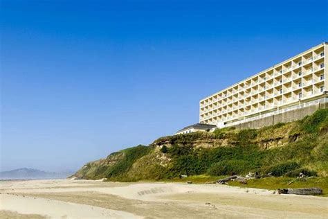 ELIZABETH OCEANFRONT SUITES $124 ($̶1̶3̶7̶) - Updated 2018 Prices & Hotel Reviews - Newport ...