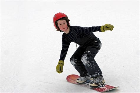 Facts About Snowboarding For Kids | DK Find Out