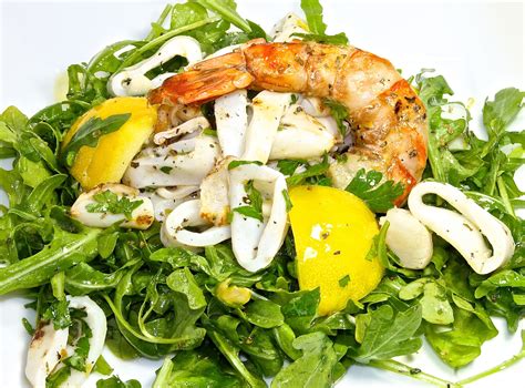 Grilled Calamari, Shrimp And Arugula Salad | Grilled calamari, Colorful ...