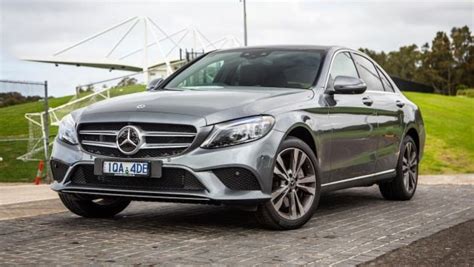 2020 Mercedes-Benz C300 e (HYBRID) four-door sedan Specifications | CarExpert