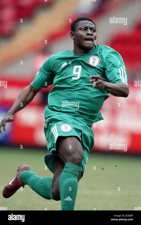 OBAFEMI MARTINS NIGERIA THE VALLEY CHARLTON ENGLAND 29 May 2004 Stock ...