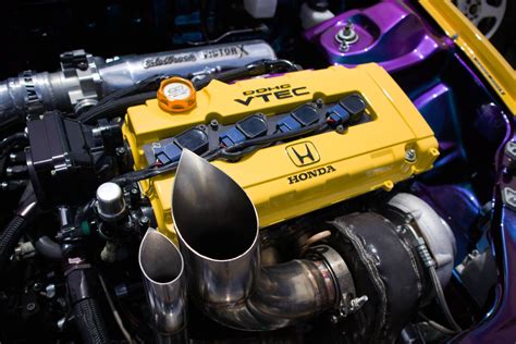 Download A Powerful Vtec Honda Engine Wallpaper | Wallpapers.com