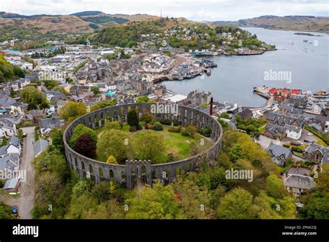 Oban town centre hi-res stock photography and images - Alamy