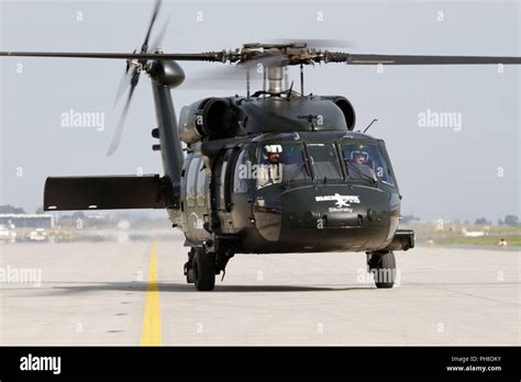 Sikorsky s 70 black hawk hi-res stock photography and images - Alamy