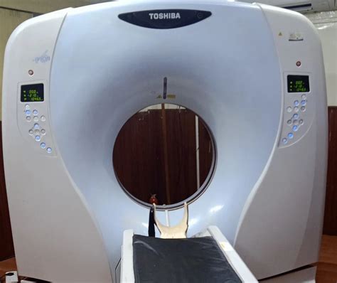 Diagnostic Refurbished Toshiba Activion 16 Slice Ct Scanner at Rs ...