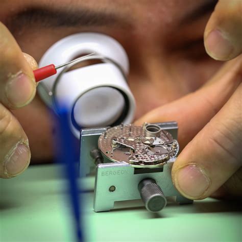 Classic Watch Repair in Central, Hong Kong