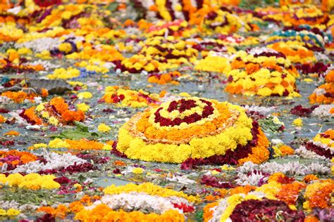 Bathukamma Festival 2023 - Date, History & 9 Days of Celebration