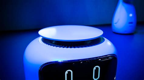 Samsung's CES 2019 robots just want to give you a helping hand - CNET