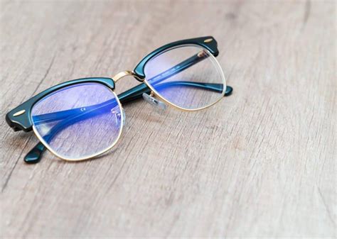 Blue Light Glasses: What’s the Hype? – Corpus Aesthetics