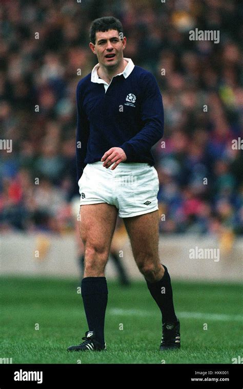 GAVIN HASTINGS SCOTLAND & WATSONIANS RU 18 January 1993 Stock Photo - Alamy