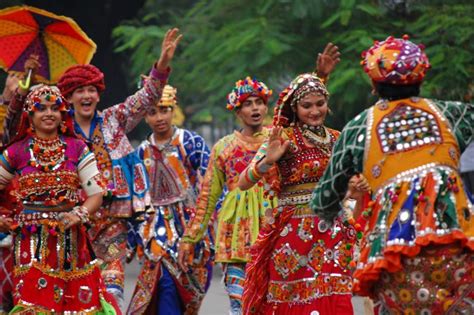 Garba & Dandiya - Inspirational Cultural Dance of Gujarat, India