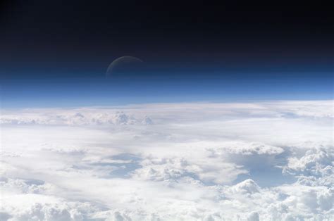 File:Top of Atmosphere.jpg - Wikipedia