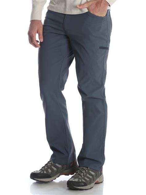 Wrangler Men's Outdoor Comfort Flex Cargo Pant – BrickSeek