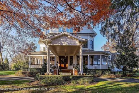 1903 Historic House In Shrewsbury Boro New Jersey — Captivating Houses