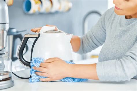 How To Clean Chefman Electric Kettle? - (Ultimate Guide!)