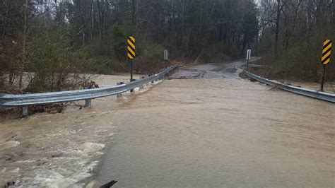 PHOTOS: Heavy rain leads to flooding in middle Tennessee | WZTV