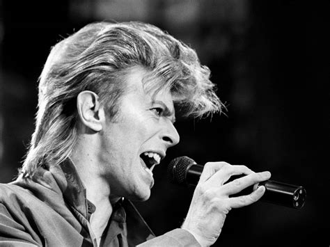 David Bowie Starman / FLOOD | Starman: David Bowie on TV - There's a starman waiting in the sky ...