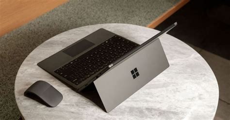 Microsoft's Surface Pro 8 could still launch later this year